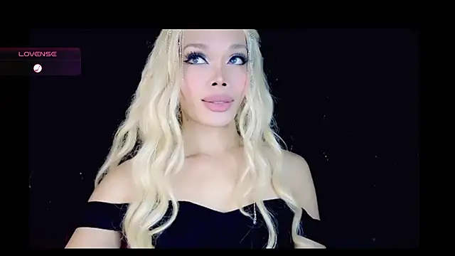 Snapshot of sugar_bbyxx chatting on 25, 7, 2026 sugar bbyxx online show from 25, 7, 2026