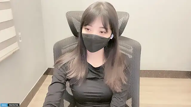 Snapshot of Ayase_momo chatting on 1, 12, 2024 Ayase momo online show from 1, 12, 2024