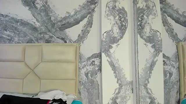 Rianamanson online show from 15, 10, 2025