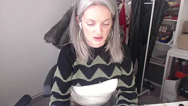 Sabdeluxe online show from 31, 1, 2025