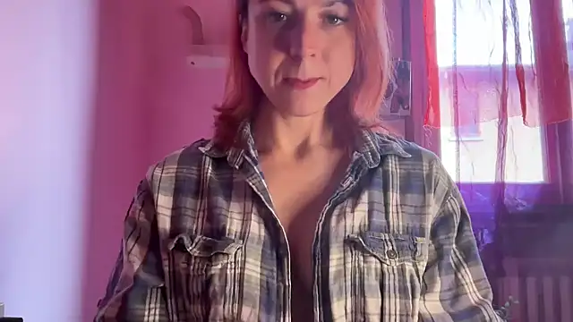 Nikky Divine online show from 17, 10, 2025