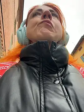 Nikky Divine online show from 29, 3, 2026