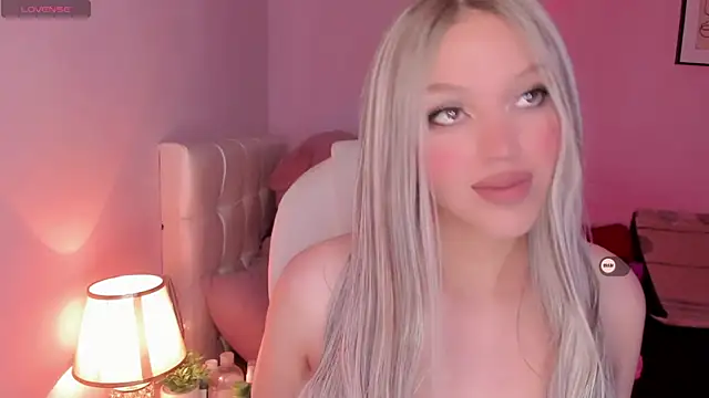 Snapshot of EvaEvangeline chatting on 7, 1, 2025 EvaEvangeline online show from 7, 1, 2025