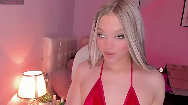 Snapshot of EvaEvangeline chatting on 8, 1, 2025 EvaEvangeline online show from 8, 1, 2025
