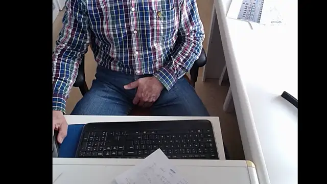 dutchpornking online show from 4, 3, 2025