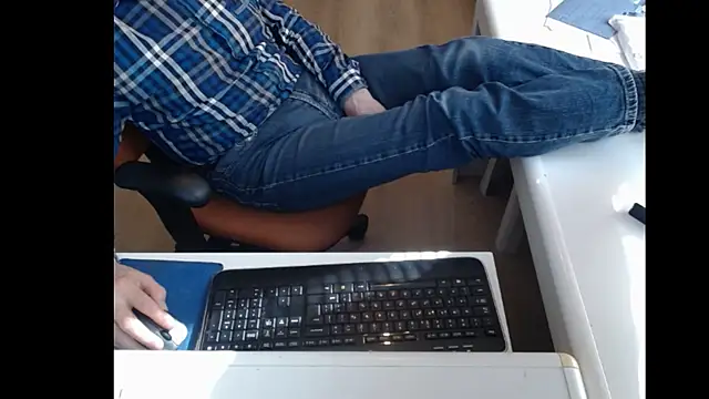 dutchpornking online show from 9, 3, 2025