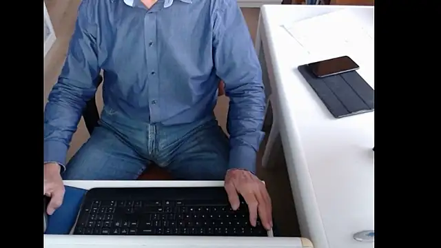 dutchpornking online show from 3, 10, 2025