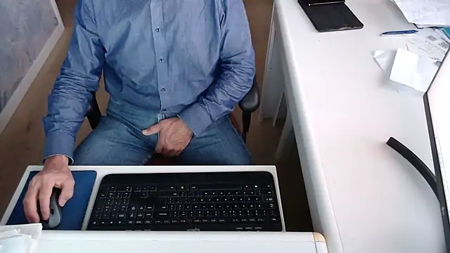 dutchpornking online show from 4, 10, 2025