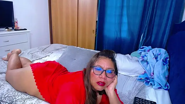 Snapshot of mondirty70 chatting on 4, 3, 2026 mondirty70 online show from 4, 3, 2026