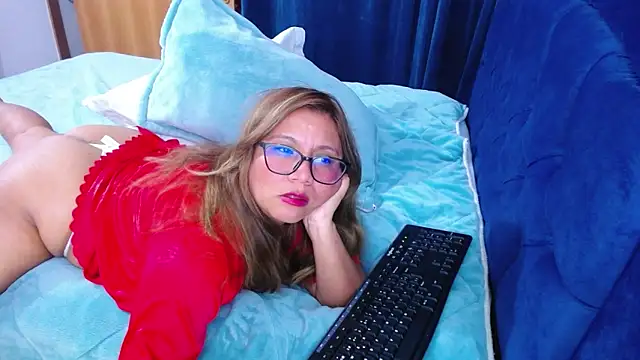 Snapshot of mondirty70 chatting on 23, 5, 2026 mondirty70 online show from 23, 5, 2026