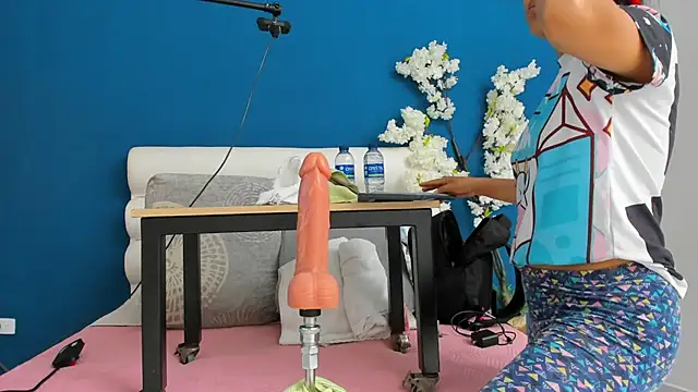 Snapshot of letty_straus chatting on 23, 7, 2026 letty straus online show from 23, 7, 2026
