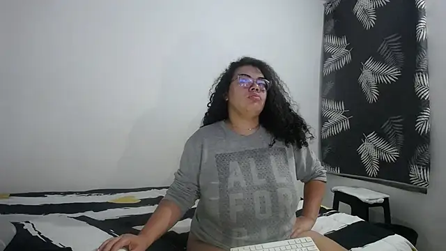 mabigomez00 online show from 2, 4, 2026