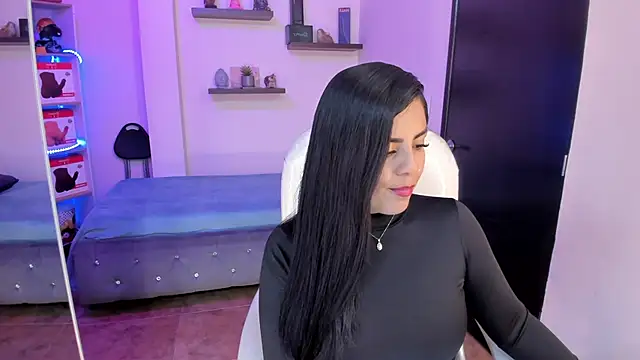 Snapshot of Catalinaa_martinez chatting on 26, 12, 2024 Catalinaa martinez online show from 26, 12, 2024
