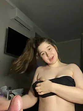 HornyGirlH online show from 10, 1, 2025