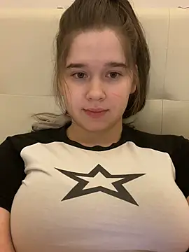 HornyGirlH online show from 4, 2, 2025