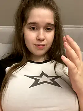 HornyGirlH online show from 17, 11, 2025