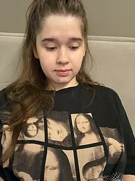 HornyGirlH online show from 2, 4, 2026