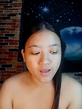 Snapshot of Urchanel chatting on 25, 4, 2026 Urchanel online show from 25, 4, 2026
