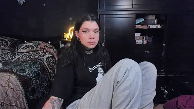 Lilmarieee online show from 7, 3, 2025
