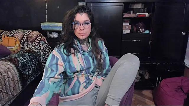 Lilmarieee online show from 21, 3, 2025