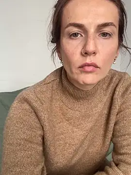 BritneyHall online show from 22, 4, 2026