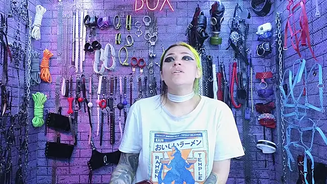 Snapshot of PANDORANEZZ chatting on 20, 2, 2025 PANDORANEZZ online show from 20, 2, 2025