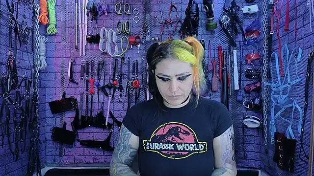 Snapshot of PANDORANEZZ chatting on 2, 10, 2025 PANDORANEZZ online show from 2, 10, 2025