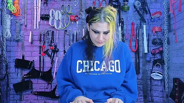 Snapshot of PANDORANEZZ chatting on 17, 10, 2025 PANDORANEZZ online show from 17, 10, 2025