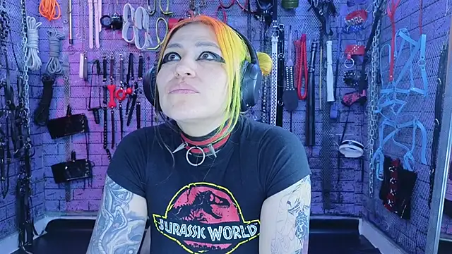 Snapshot of PANDORANEZZ chatting on 7, 11, 2025 PANDORANEZZ online show from 7, 11, 2025