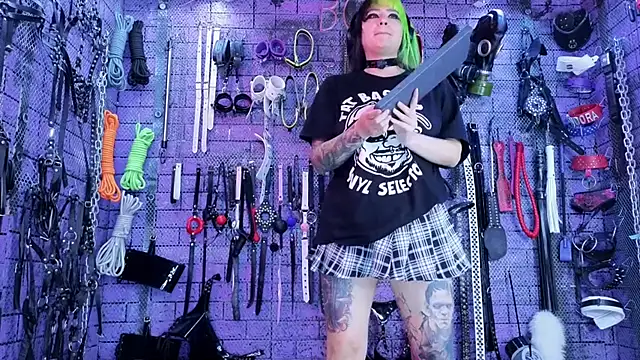 PANDORANEZZ online show from 5, 7, 2026