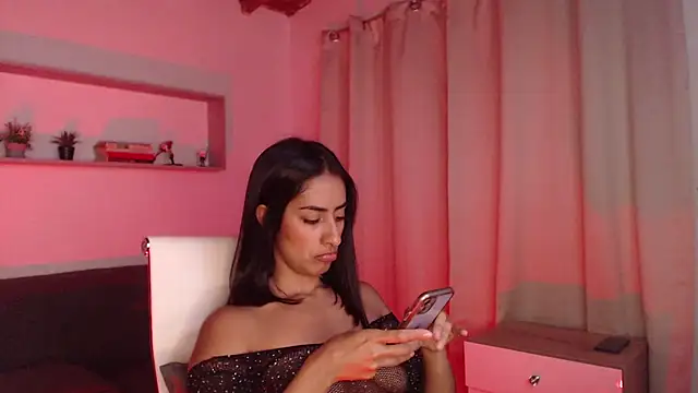 Snapshot of Brown_skin11 chatting on 13, 12, 2024 Brown skin11 online show from 13, 12, 2024