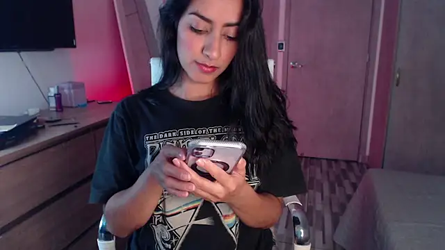 Snapshot of Brown_skin11 chatting on 22, 9, 2025 Brown skin11 online show from 22, 9, 2025