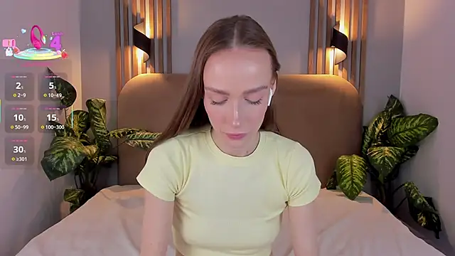 Kira Quinn online show from 13, 11, 2025