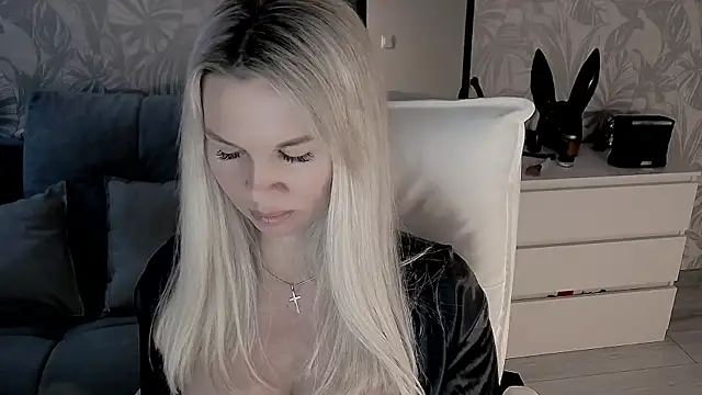 EvaRelusionJ online show from 29, 10, 2025