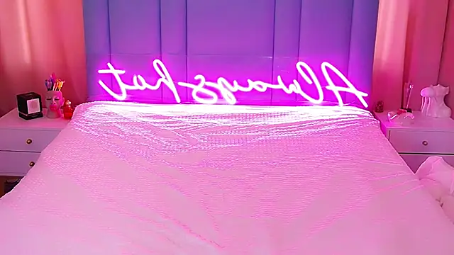 AllwaysHotJ online show from 12, 1, 2025