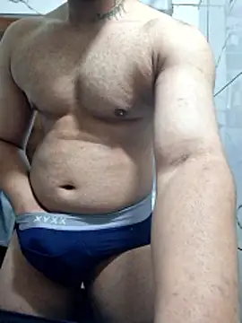 Snapshot of GYMBOY0071 chatting on 11, 1, 2026 GYMBOY0071 online show from 11, 1, 2026