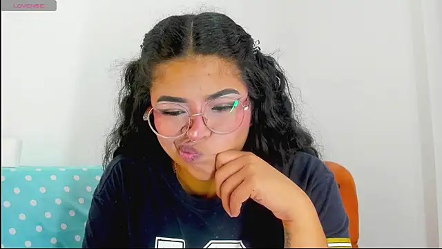 Snapshot of moana_taylor chatting on 12, 5, 2026 moana taylor online show from 12, 5, 2026
