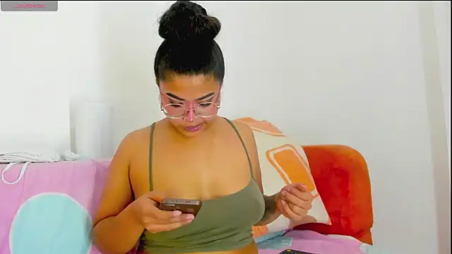 Snapshot of moana_taylor chatting on 30, 5, 2026 moana taylor online show from 30, 5, 2026
