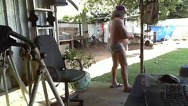 herbie010666 online show from 2, 1, 2025