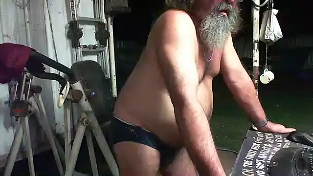 herbie010666 online show from 20, 1, 2025