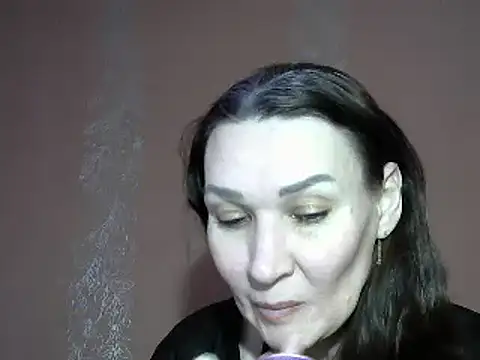 PrettyAndWild online show from 23, 2, 2025