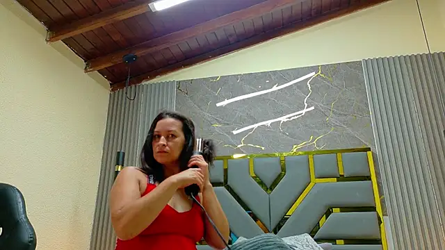 Britney taylor  online show from 23, 7, 2026