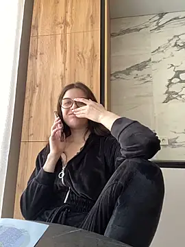 little belucci online show from 10, 2, 2025