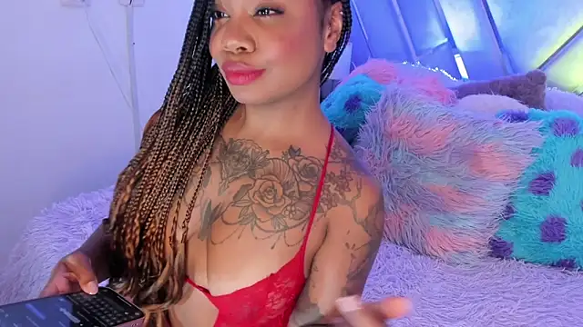 Snapshot of tarawilsonn chatting on 5, 12, 2024 tarawilsonn online show from 5, 12, 2024