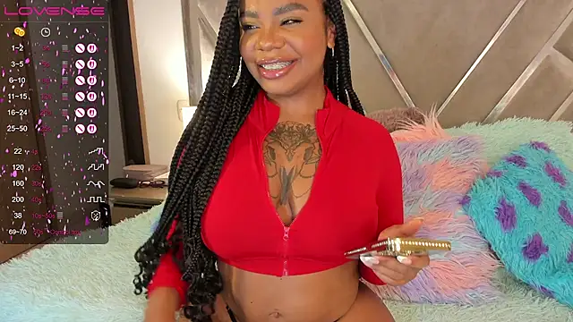 Snapshot of tarawilsonn chatting on 6, 11, 2025 tarawilsonn online show from 6, 11, 2025