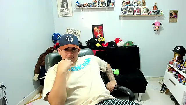 Snapshot of ney_22 chatting on 2, 7, 2026 ney 22 online show from 2, 7, 2026