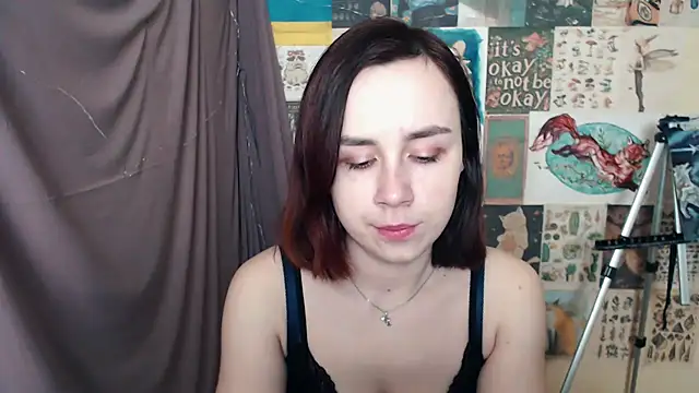 Snapshot of VeryVeryVeryShy_ chatting on 27, 1, 2025 VeryVeryVeryShy online show from 27, 1, 2025