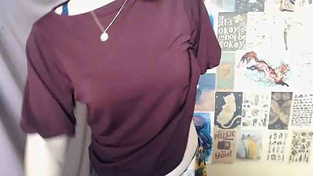 Snapshot of VeryVeryVeryShy_ chatting on 3, 2, 2025 VeryVeryVeryShy online show from 3, 2, 2025