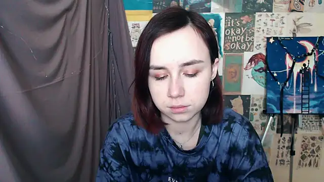 Snapshot of VeryVeryVeryShy_ chatting on 12, 2, 2025 VeryVeryVeryShy online show from 12, 2, 2025