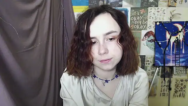 Snapshot of VeryVeryVeryShy_ chatting on 23, 2, 2025 VeryVeryVeryShy online show from 23, 2, 2025
